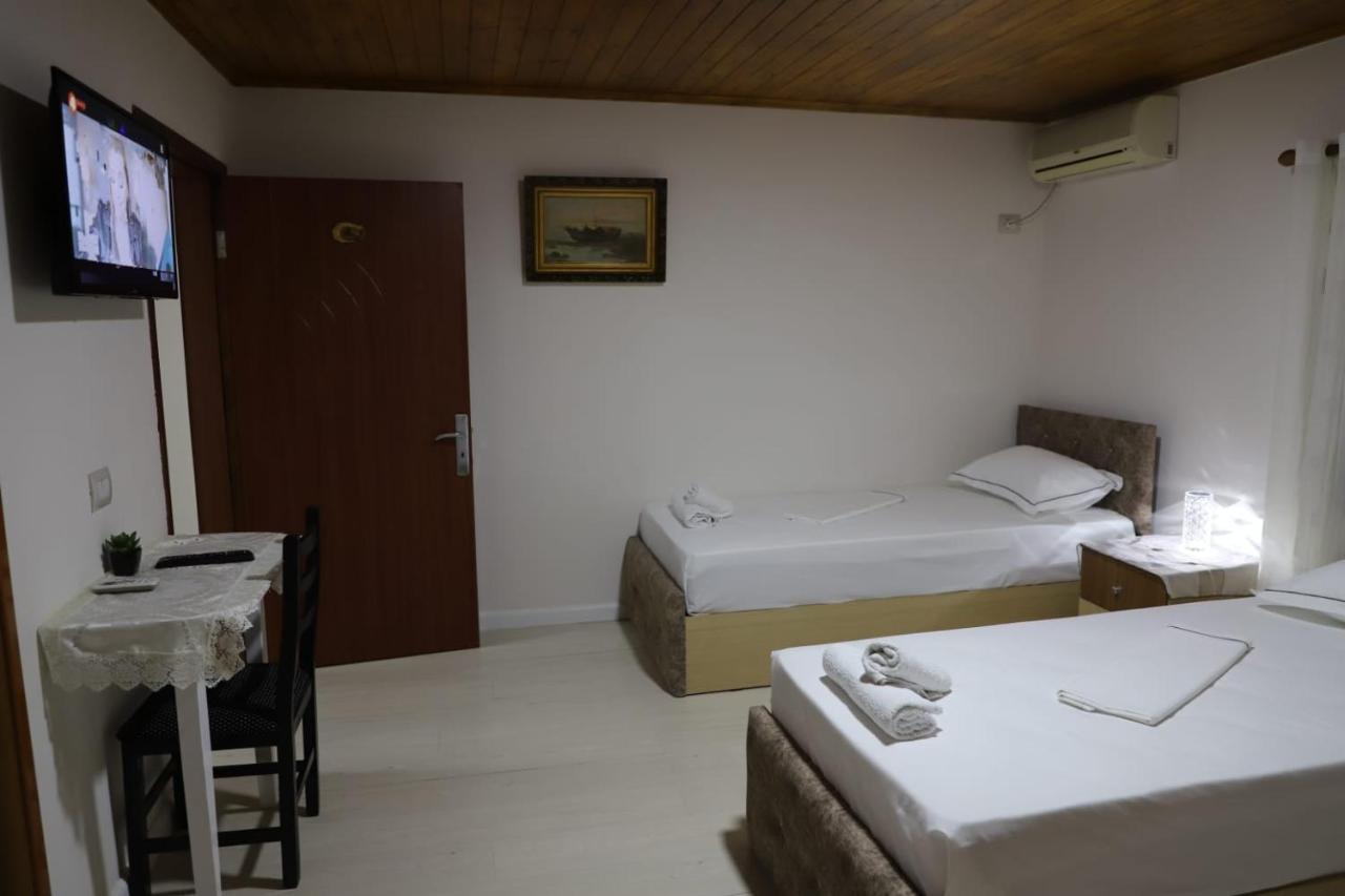 Guest House Bumbli 培拉特 外观 照片