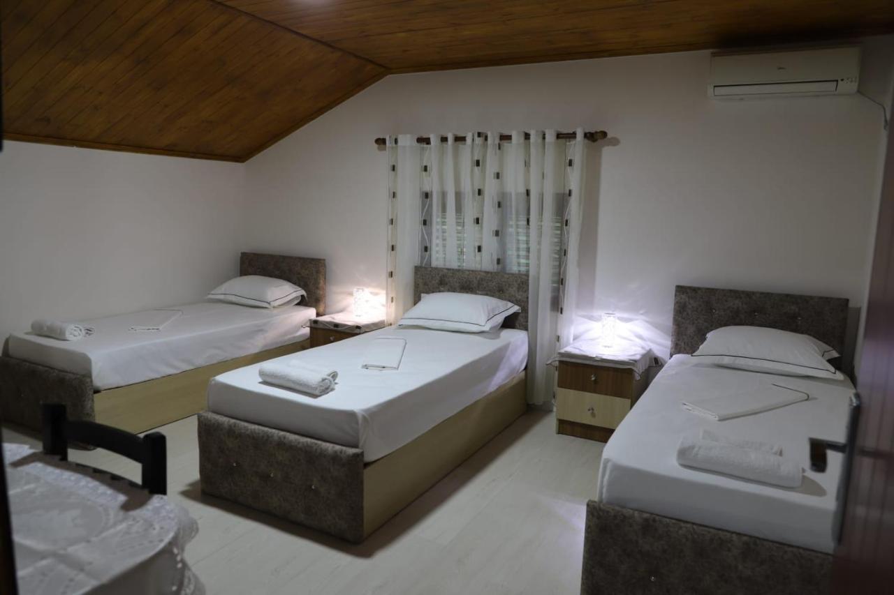 Guest House Bumbli 培拉特 外观 照片