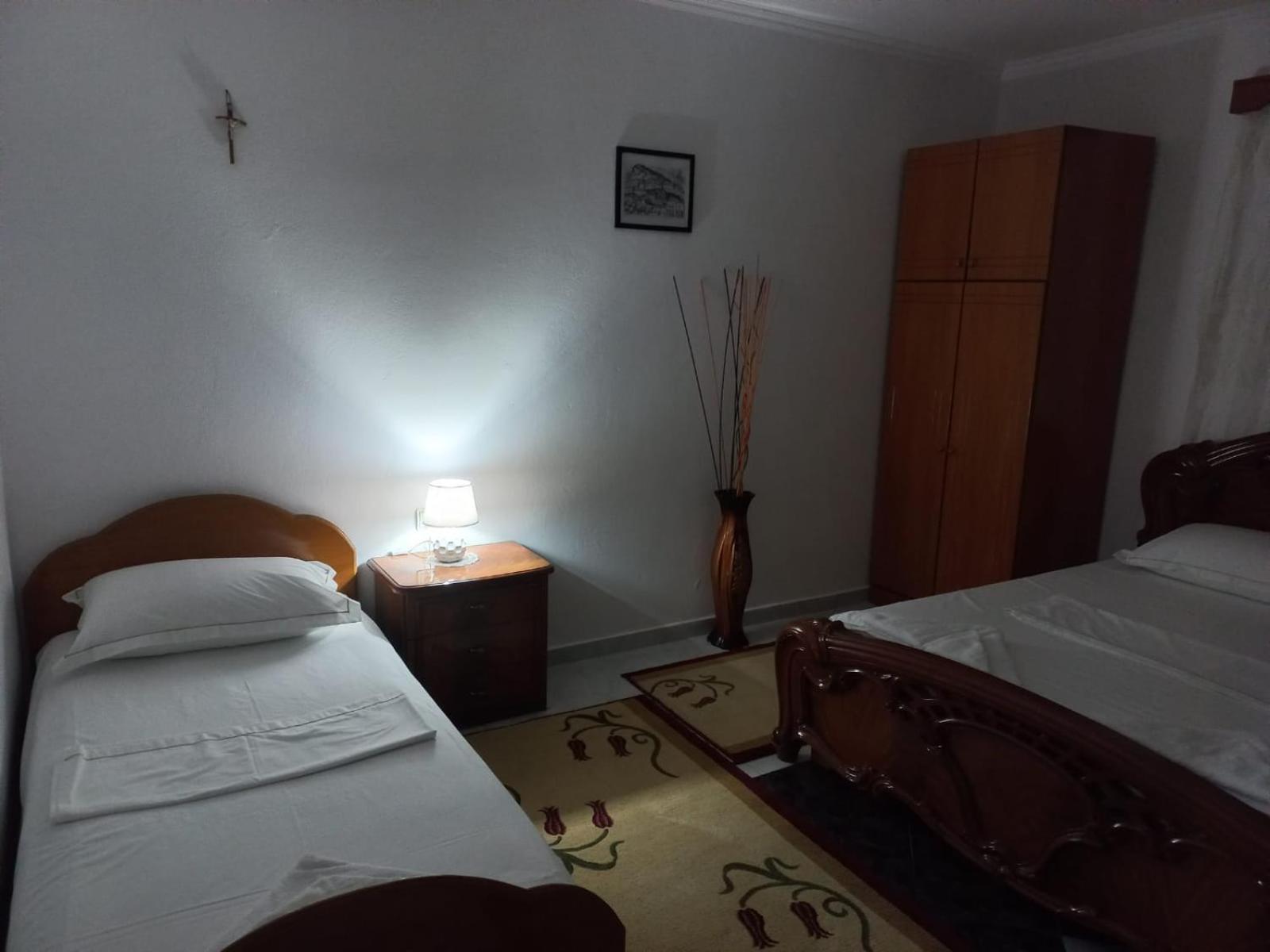 Guest House Bumbli 培拉特 客房 照片