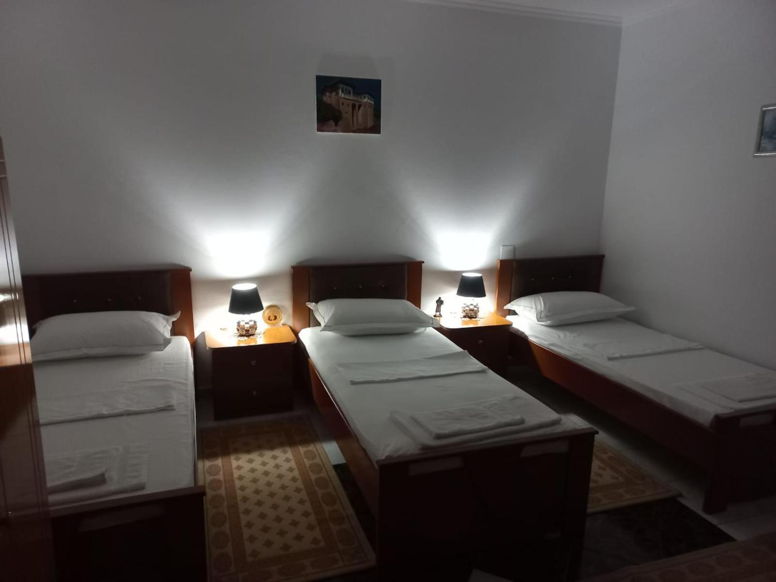 Guest House Bumbli 培拉特 客房 照片
