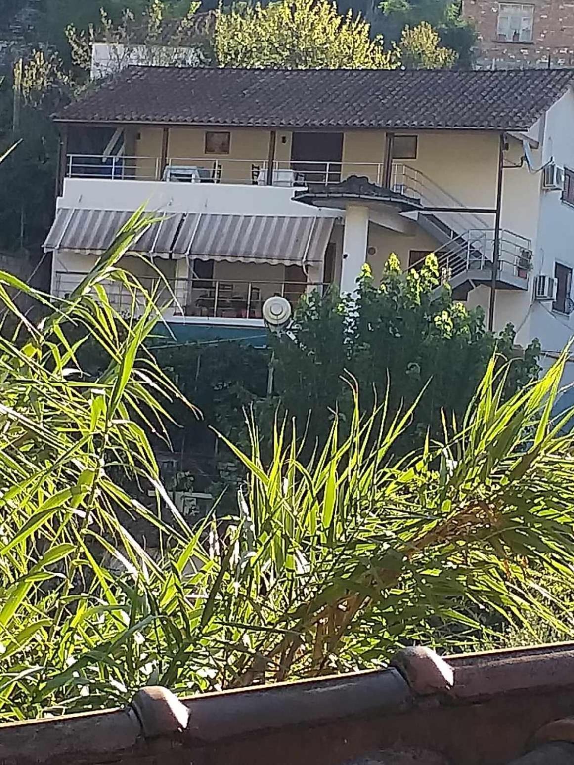 Guest House Bumbli 培拉特 外观 照片